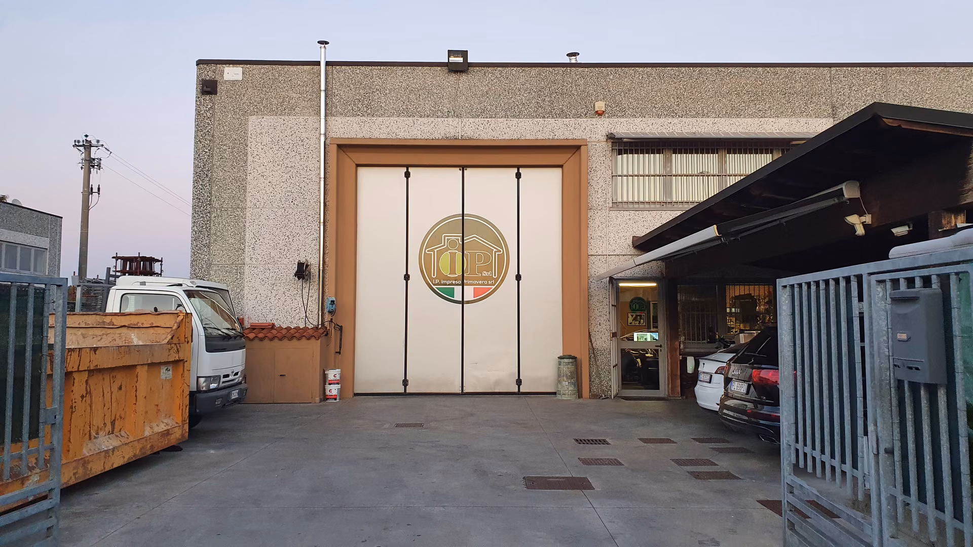 Edificio in ristrutturazione seguito da Impresa Primavera